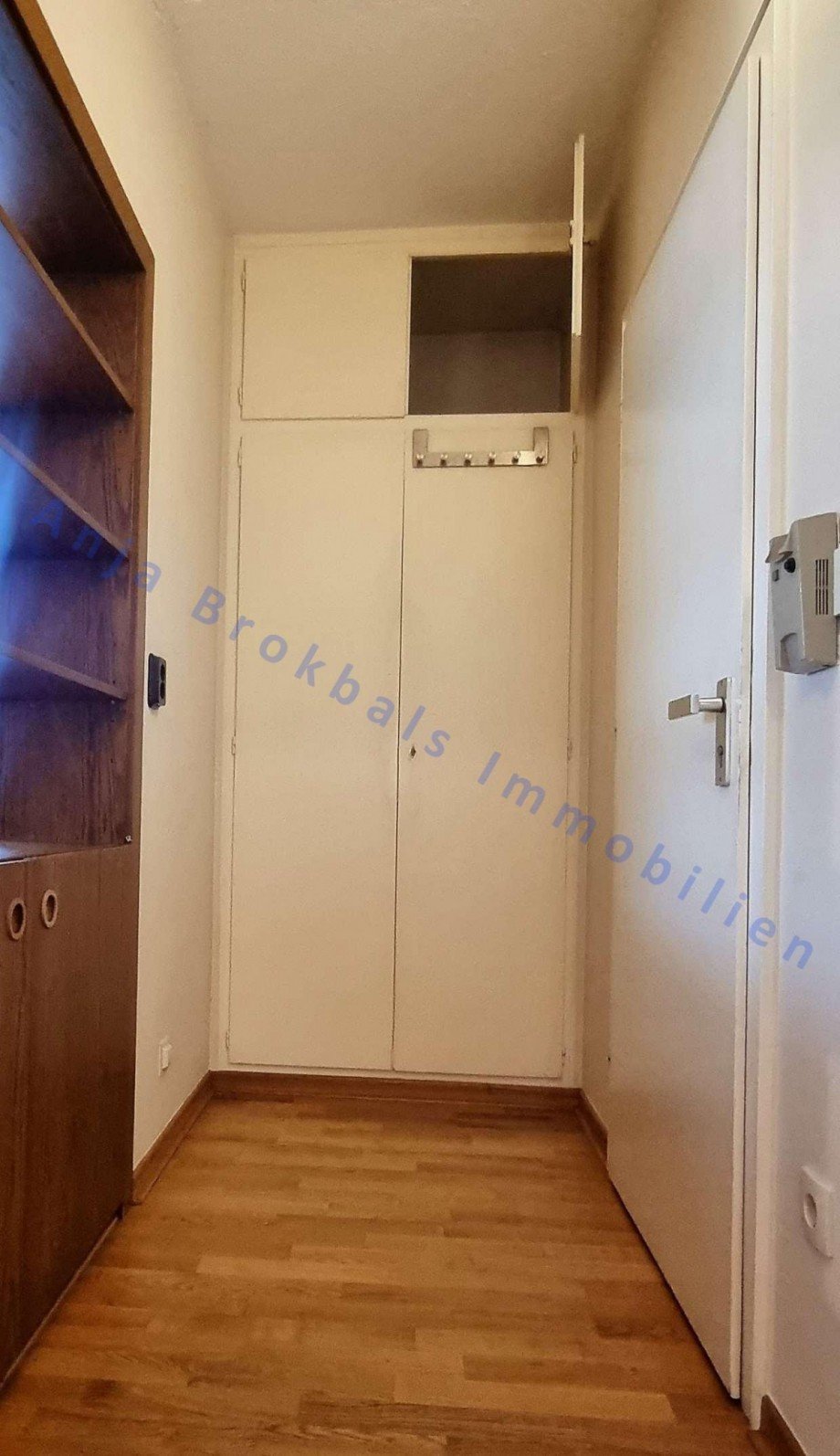Abstellraum mit Garderobe Wohnung G�tersloh