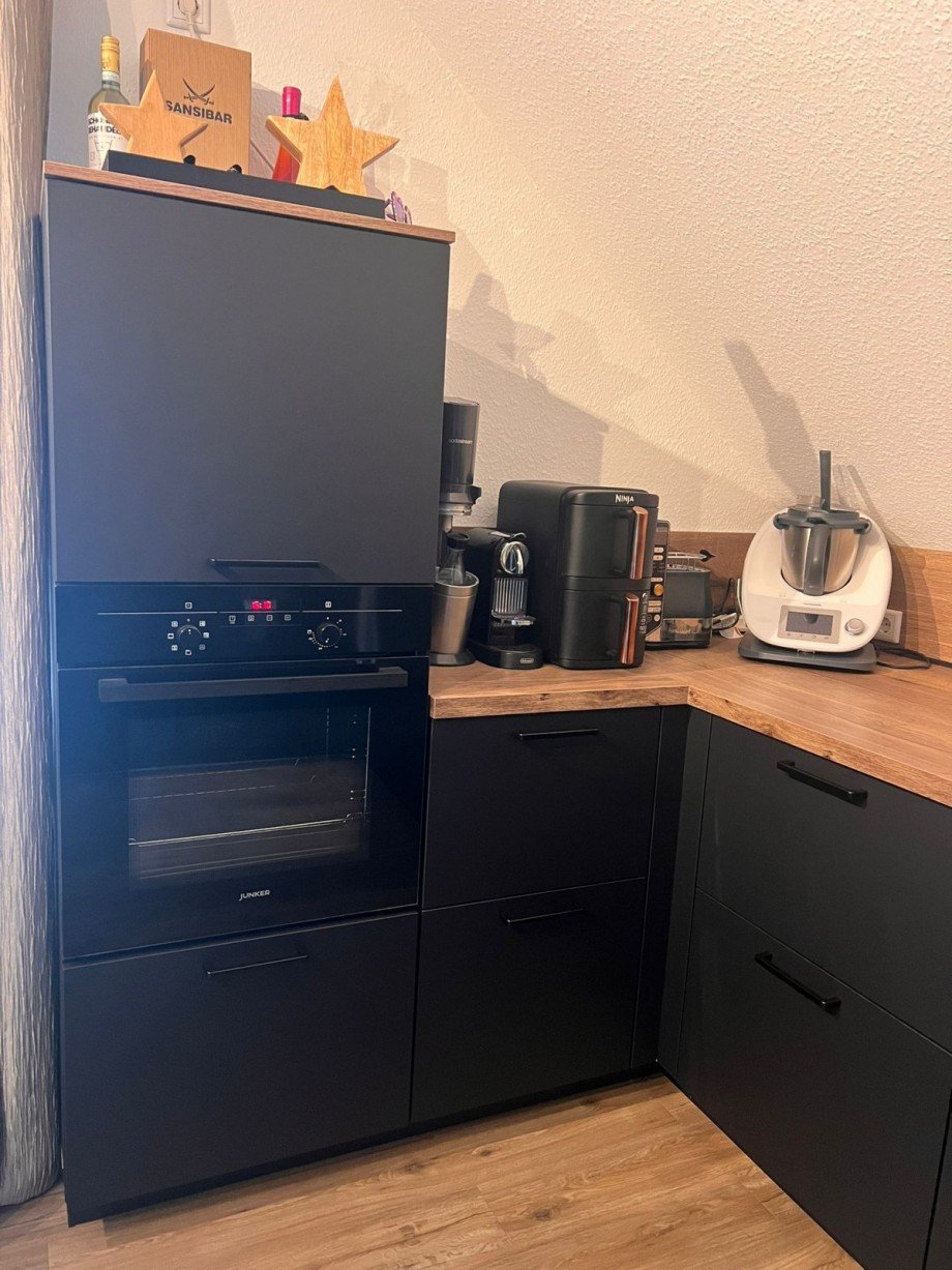 Junge Einbauk�che Wohnung G�tersloh