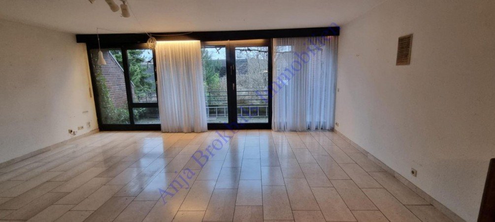 Gro�e Fensterfront Reihenmittelhaus G�tersloh