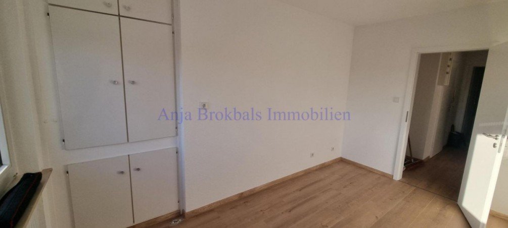K�che mit Platz f�r einen Esstisch Wohnung G�tersloh