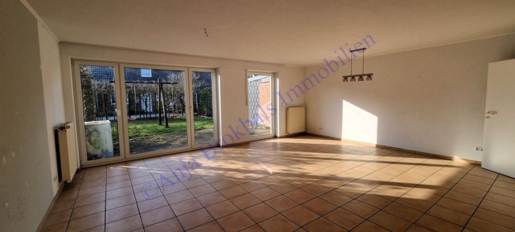 Wozi vom Flur Doppelhaush�lfte G�tersloh