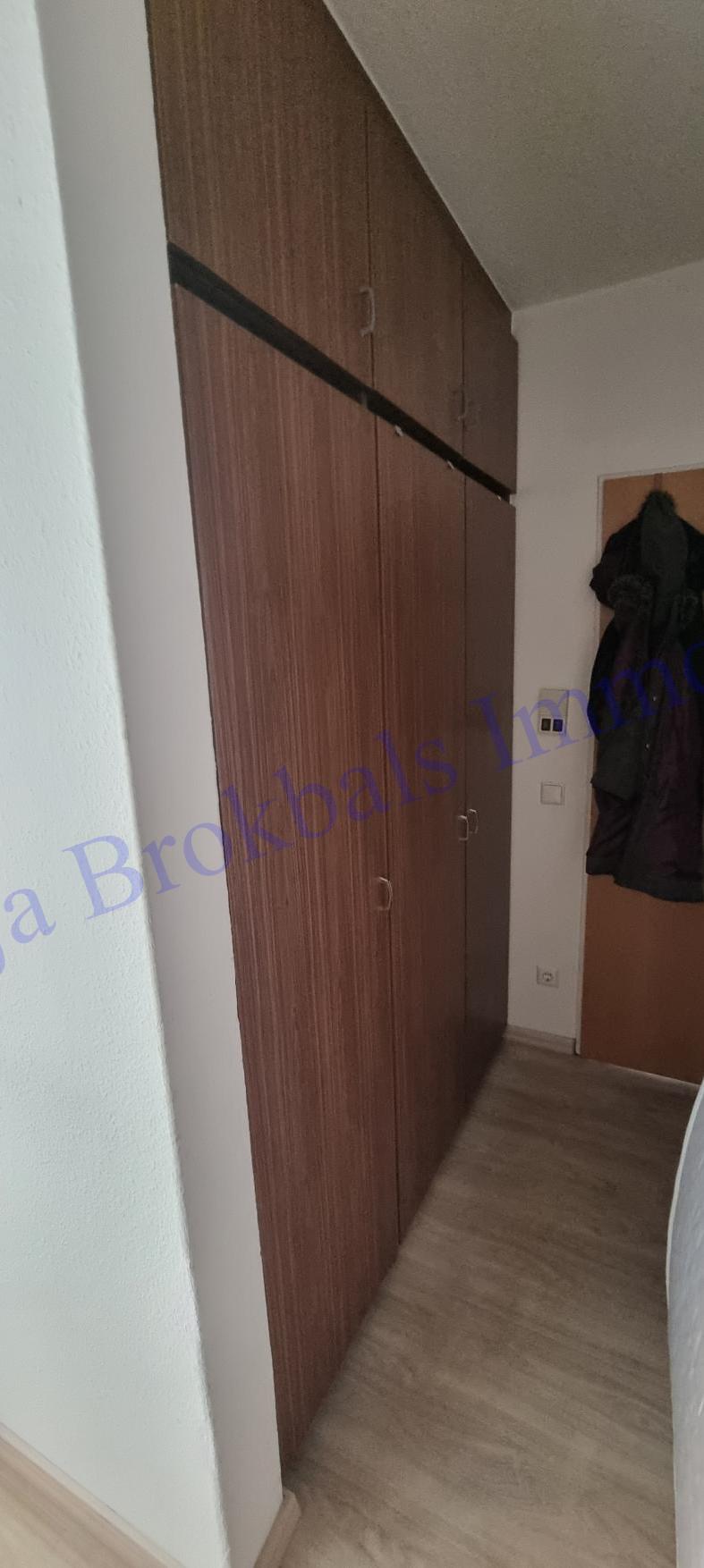 Viel Staufl�che im Flur Wohnung G�tersloh