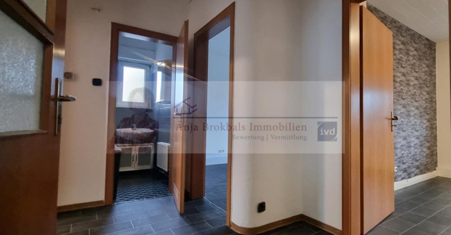 Flur OG Zweifamilienhaus G�tersloh