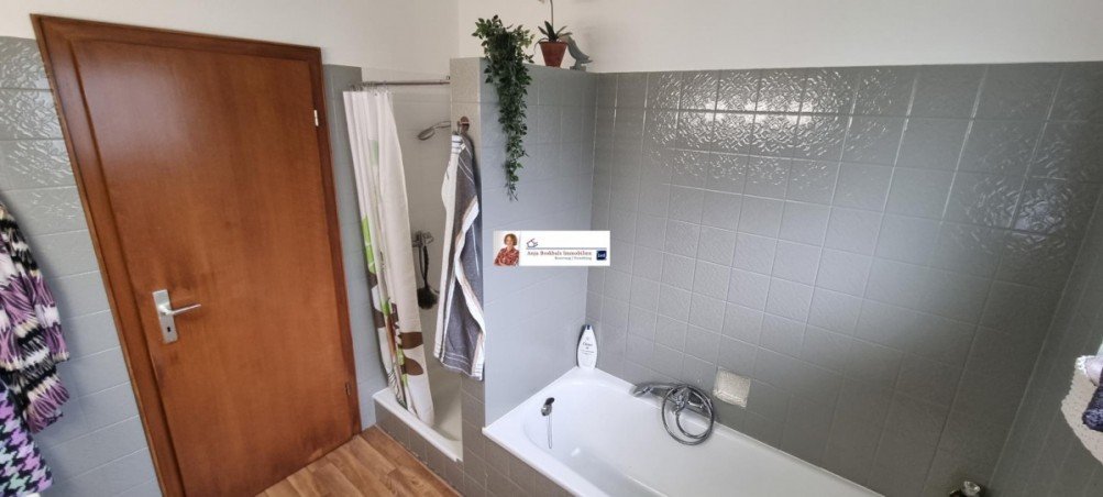 Bad EG Zweifamilienhaus G�tersloh