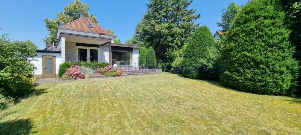 Blick auf die Terrassen Zweifamilienhaus G�tersloh