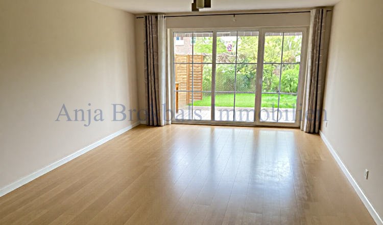Wohnzimmer unm�bliert KI Wohnung G�tersloh