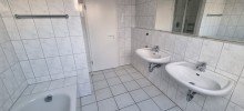 2 Waschbecken Zu Fu� in die City und zu den Schulen - DHH in ruhiger Lage - provisionsfrei f�r K�ufer in G�tersloh