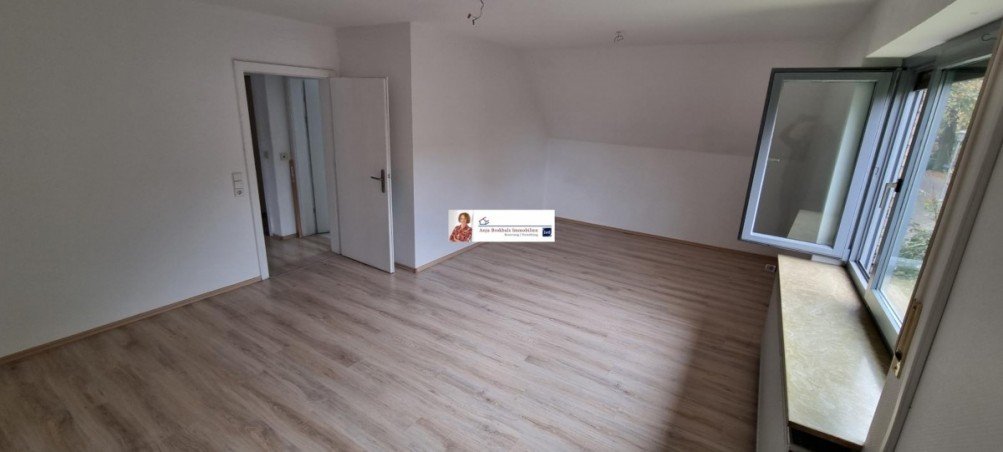 Wohnzimmer DG Zweifamilienhaus G�tersloh