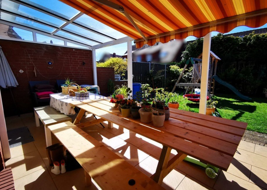 �berdachte Terrasse Doppelhaush�lfte G�tersloh