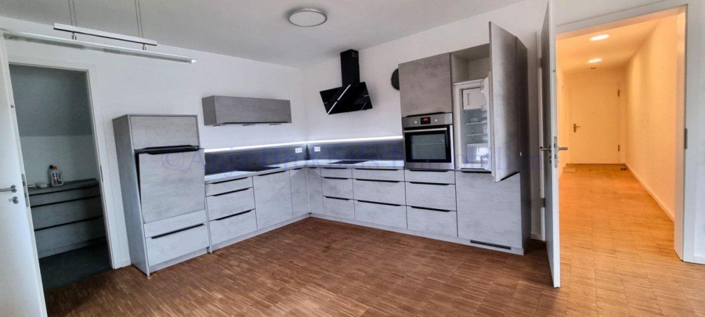 K�che mit Abstellraum/HWR Wohnung G�tersloh