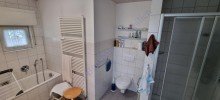 Bad EG Dusche 2-Familienhaus in Isselhorst: EG barrierefrei, 170 m�, 2 Carports, toller Garten, 2 Eing�nge - provisionsfrei f�r K�ufer