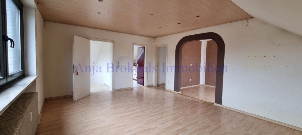 Wohnungst�r und Eingang K�che Wohnung G�tersloh