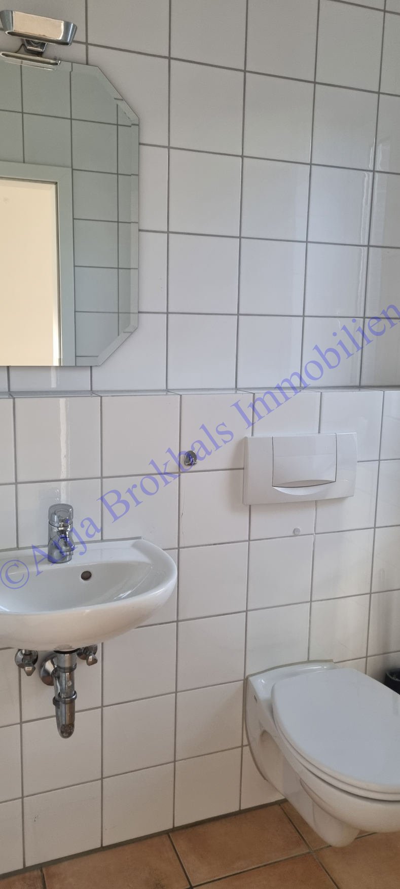 G�ste-WC Doppelhaush�lfte G�tersloh