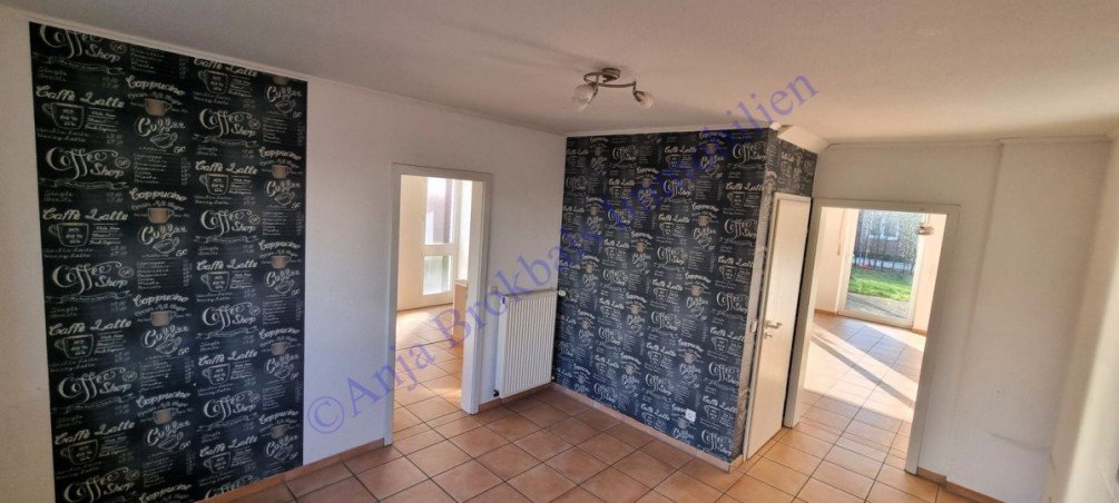 K�che zum Flur und Wohnzimmer Doppelhaush�lfte G�tersloh