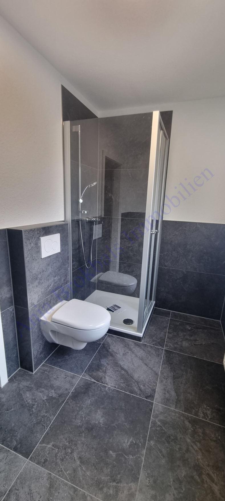 Bad mit Dusche Wohnung G�tersloh